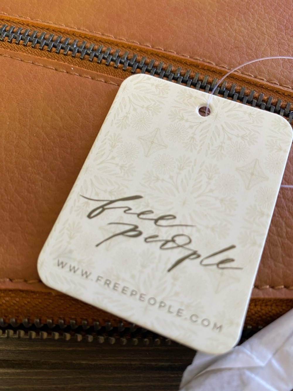 Free People Distressed Vegan Leather Zip Wallet Wristlet Brown NWT - Picture 2 of 16